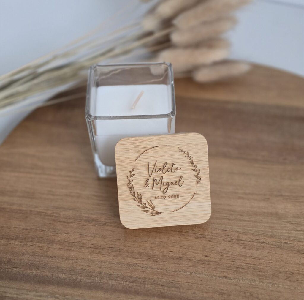 Vela cuadrada con tapa personalizada